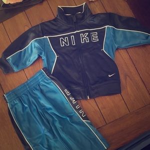 Nike Sweatsuit